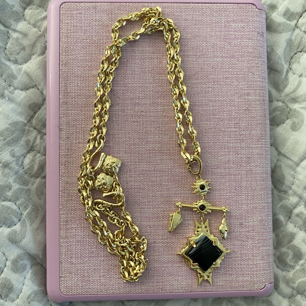 Kendra Scott Cass necklace in black banded agate
